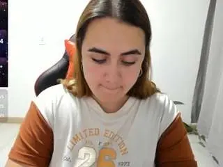 Maryluna95  live sex cam