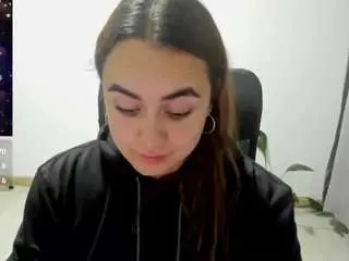 Maryluna95  live sex cam