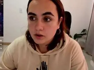 Maryluna95  live sex cam