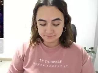 Maryluna95  live sex cam