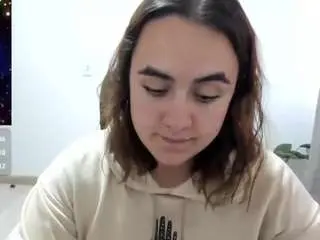 Maryluna95  live sex cam