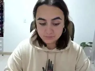 Maryluna95  live sex cam