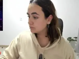 Maryluna95  live sex cam