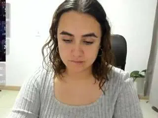 Maryluna95  live sex cam