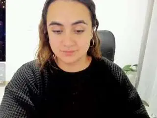Maryluna95  live sex cam