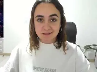 Maryluna95  live sex cam