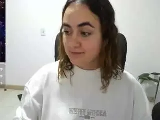 Maryluna95  live sex cam
