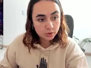 Maryluna95  live sex cam