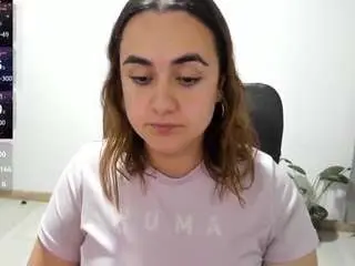 Maryluna95  live sex cam