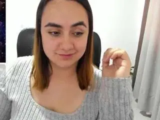 Maryluna95  live sex cam
