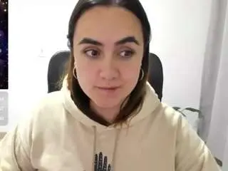 Maryluna95  live sex cam