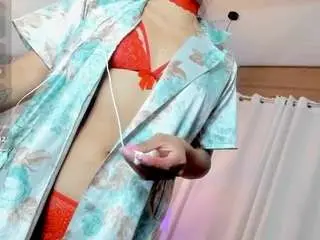 Wildkiitty  live sex cam