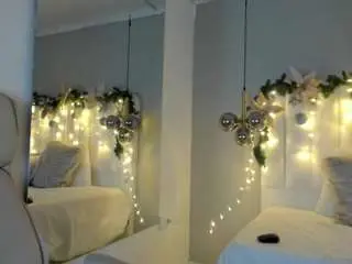 Atenearoberts  live sex cam