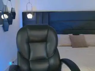 Lisamonroe1  live sex cam