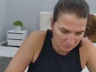 Silviafreeya  live sex cam