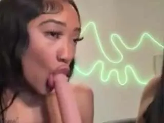 Thidaluv  live sex cam