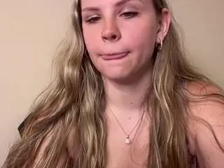 Pytprincess18  live sex cam