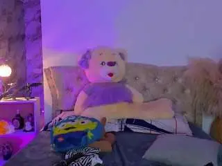 Sarah1tesla  live sex cam