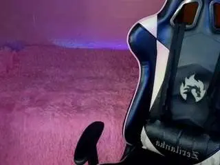 Pinkygirl18  live sex cam