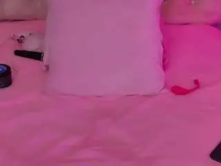 Akilla-queen  live sex cam