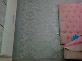 Akilla-queen  live sex cam