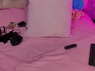 Akilla-queen  live sex cam