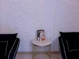 Ariananova  live sex cam