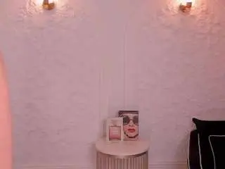 Ariananova  live sex cam