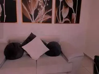 Isabellamoretti  live sex cam