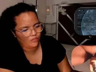 Mhia-rey  live sex cam