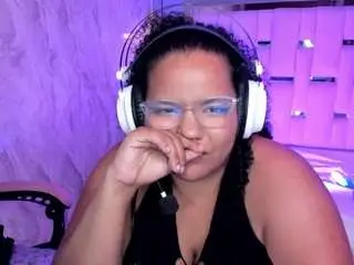 Mhia-rey  live sex cam