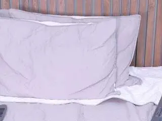 Mia-bellefort  live sex cam