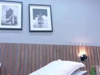 Mia-bellefort  live sex cam