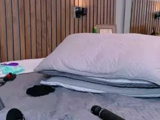 Mia-bellefort  live sex cam