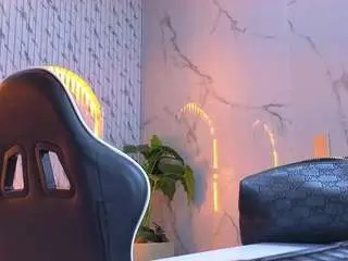 Phoebe-tx  live sex cam