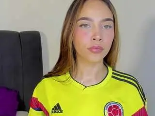 Adara-44  live sex cam