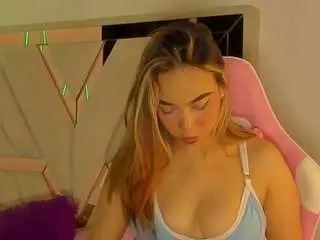 Adara-44  live sex cam