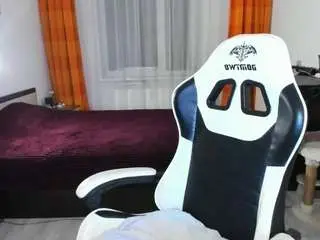 Ellistaaaaa  live sex cam