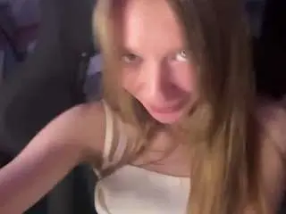 Jerilynhandler  live sex cam