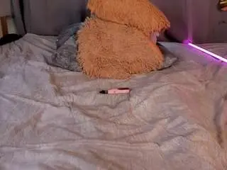 Jess-lui  live sex cam