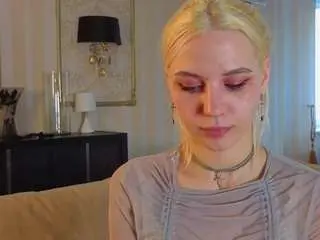 Lindsaybickham  live sex cam