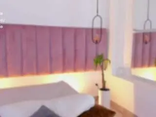 Emmily-z  live sex cam