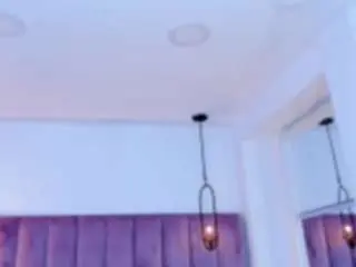Emmily-z  live sex cam