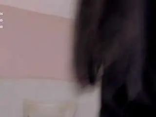 Emmily-z  live sex cam