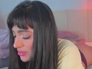 Emmily-z  live sex cam