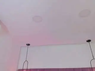 Emmily-z  live sex cam