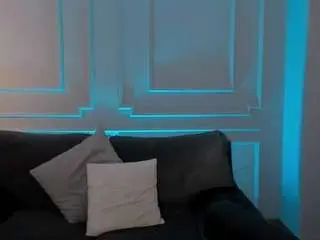 Maiacollins  live sex cam