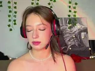 Audreymam  live sex cam