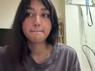 Michaelehermanson  live sex cam