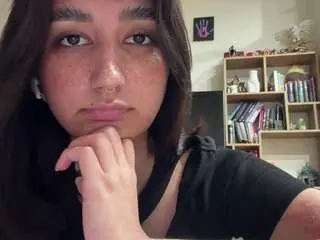 Michaelehermanson  live sex cam